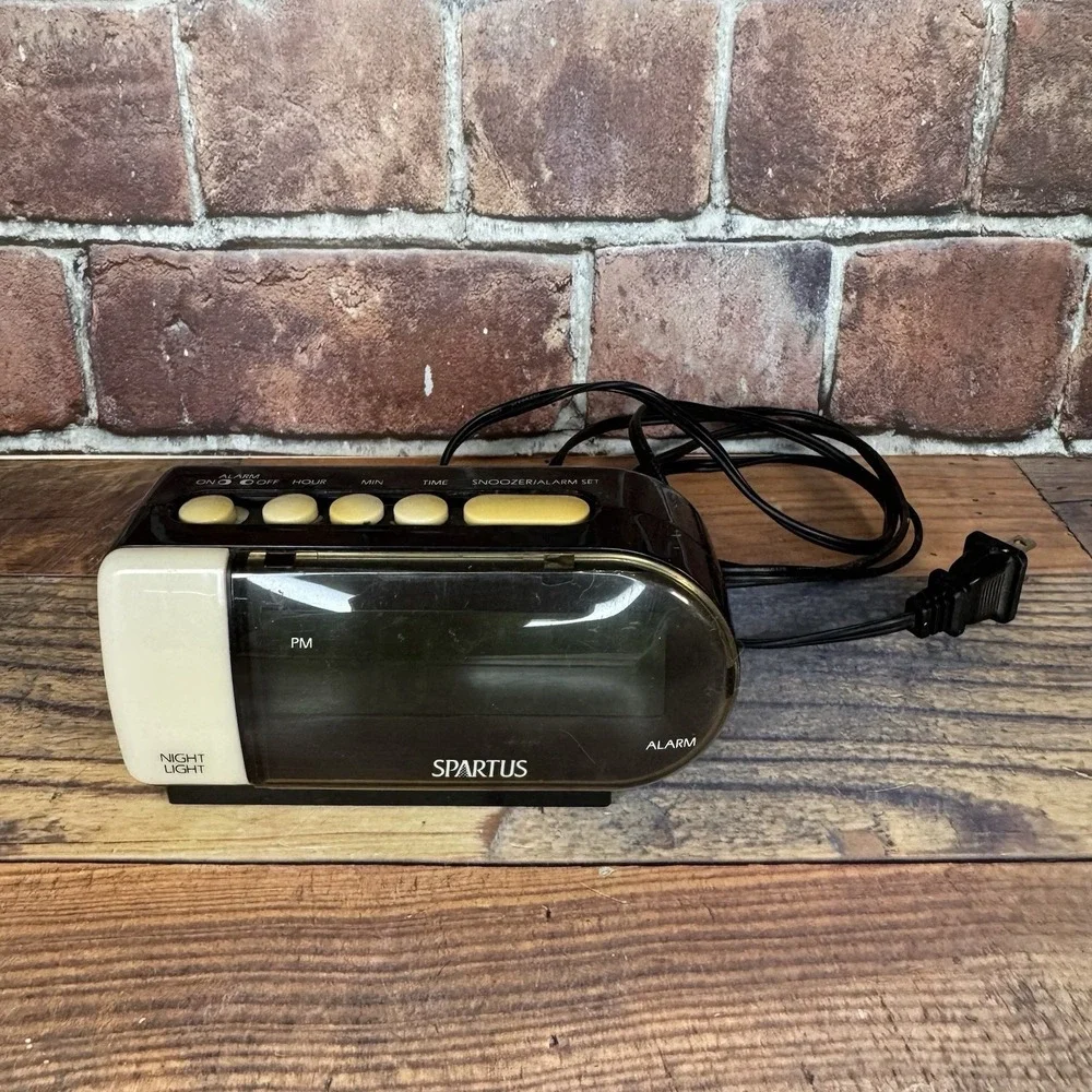 Vtg Spartus 1192 Digital Alarm Clock Night Light Plug In Green‎ Display  TESTED